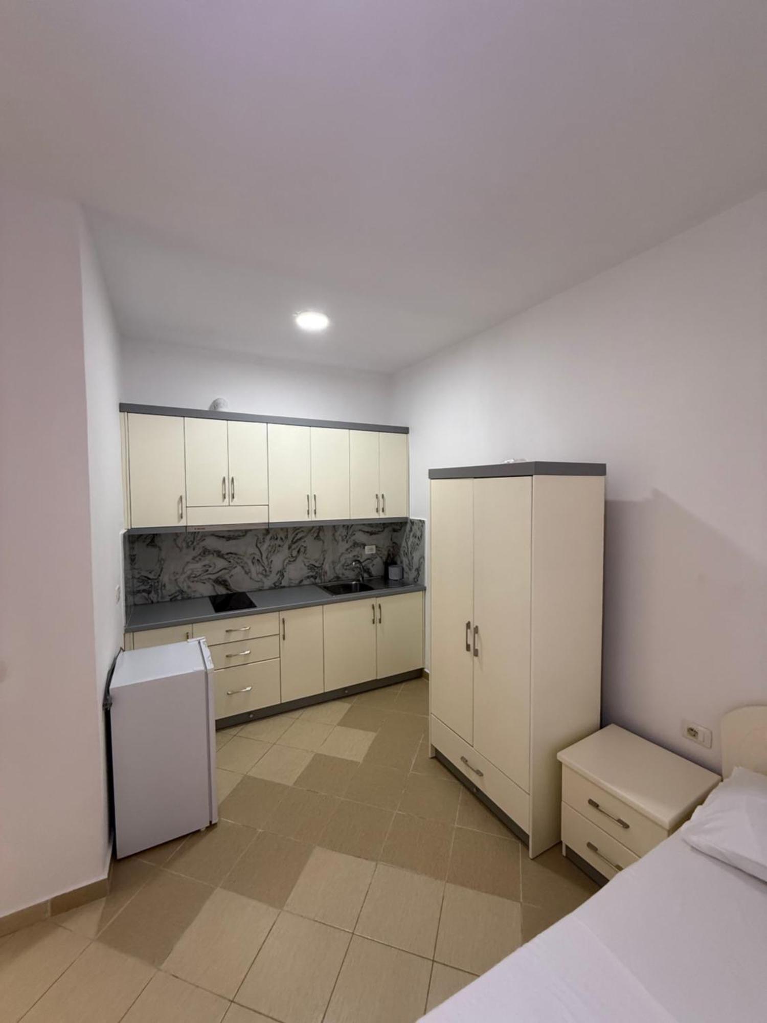 Amar Apartments Sarande Exterior photo